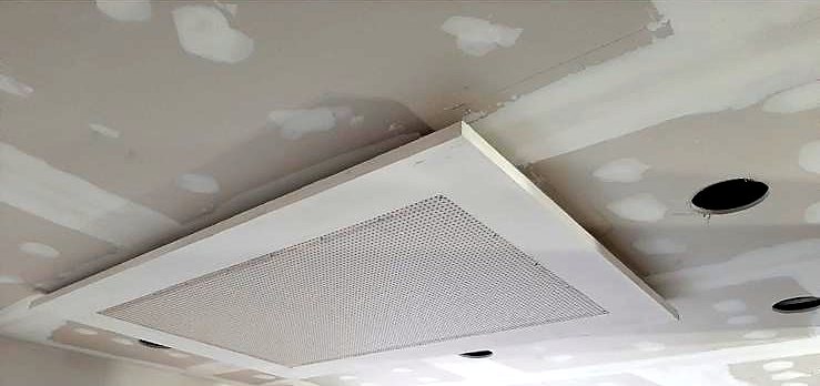 Techo de pladur con placa perforada en General Óptica